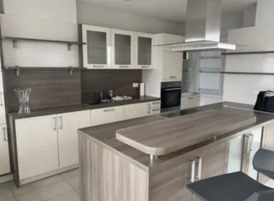 Repräsentative Penthouse-Wohnung in Tamm!