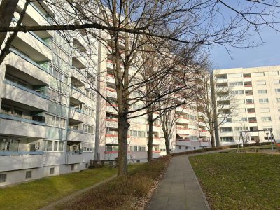Bezugsfreie 4,5-Zimmer-Stadtwohnung mit Balkon und EBK in Waiblingen