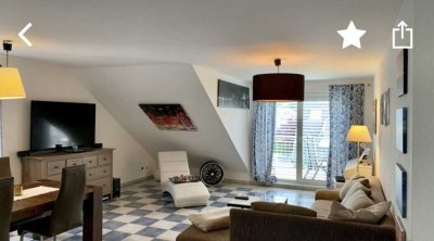 Wohnen mit Charakter: Helle 3–Zimmer Wohnung mit Balkon und EBK, Klima, Stellplatz