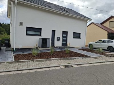 NEUBAU: Einfamilienhaus in ruhiger und sehr schöner Lage !