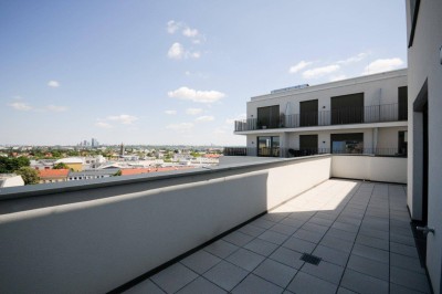 BEZAUBERNDE DG-MAISONETTE IM ERSTBEZUG: 2 ZIMMER, TERRASSE, TRAUMAUSSICHT - PROVISIONSFREI!
