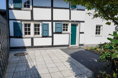 Wohnung mit Garten und Küche/Video schauen!