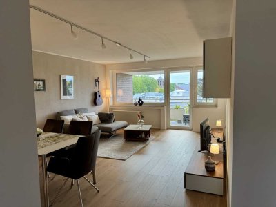 Exklusive neu sanierte lichtdurchflutete 2,5-Zimmer-Wohnung mit traumhaftem Blick