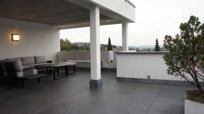 EXKLUSIVE 6,5-Zim. Penthouse-Wohnung 200m² Panorama-Aussicht 4 Bäder Überdachte MEGA-Terrasse Balkon