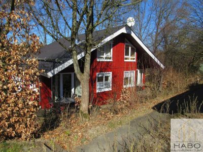 Zwei schöne Doppelhaushälften auf großzügigem Grundstück, ideal als Feriendomizil oder Kapitalanlage