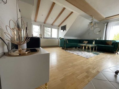 Attraktive 3,5-Zimmer-Wohnung mit Einbauküche bei Ravensburg mit Bergsicht