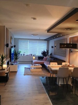 Modernisierte charmante 3-Zimmer- Wohnung