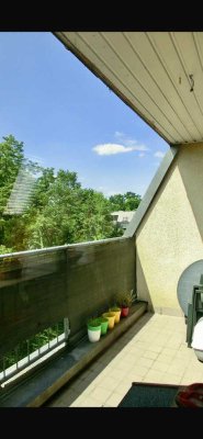 Ruhiger West-Balkon 10 m2 + Ihre Neue Dachgeschoß-Wohnung BEZUGSFREI