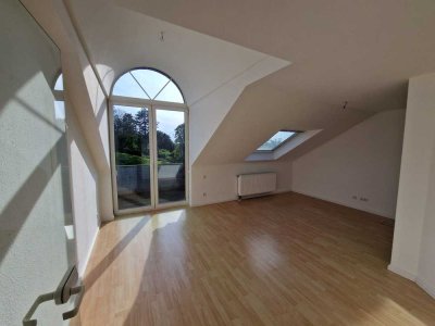 Renovierte 2-Zimmer-Wohnung mit Balkon in Burscheid