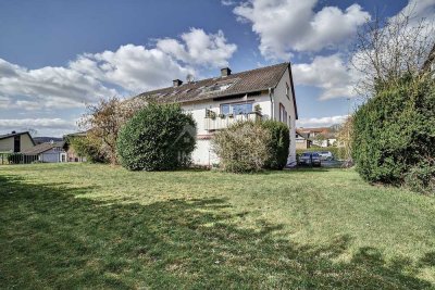 Attraktive 3-Zimmer Eigentumswohnung mit Balkon, Garage und Blick ins Grüne