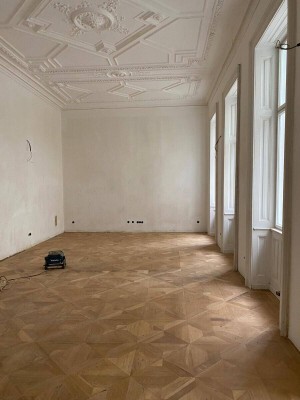 Klassisches Altbau-Apartment Nähe Votivkirche/Schottentor ***