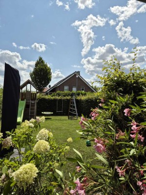 Ruhige DHH mit Garage und Terrasse  - Ideal für Familien