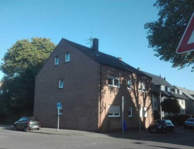 Helle 2,5-Zimmer-Wohnung mit neuem Bad und guter Ausstattung in Gelsenkirchen-Middelich