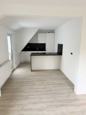 Top sanierte 3,5-Zimmer Maisonette-Wohnung mit Süd-Balkon in Trossingen (Erstbezug)