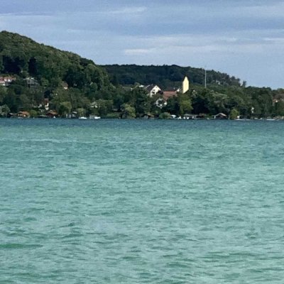 Wunderschönes DG am Wörthsee! Aus der Sauna ins Wasser!