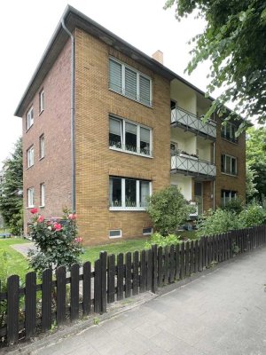 3. Zimmer-Eigentumswohnung in Düsseldorf -Rath, direkt am Wald.