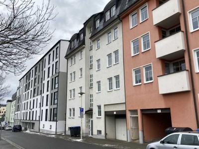 Schöne 1,5-Raum-Whg. mit Fahrstuhl, Balkon u. TG-Stpl. in zentrumsnaher Lage!