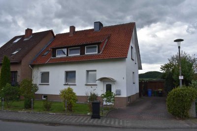 Tolles Ein-Zweifamilienhaus in ländlich ruhiger Lage