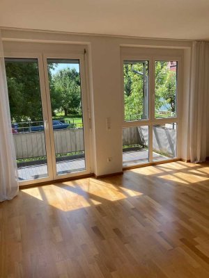 Freundliche, lichtdurchflutete 2,5-Zimmer Wohnung mit Balkon in München-Fasanerie