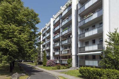 Wir sanieren für Sie: 3-Zimmerwohnung in oberster Etage mit Balkon, Aufzug, Bad mit DUSCHE!