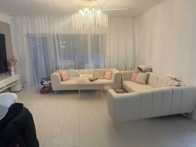 Schöne 3-Zimmer-Souterrain-Wohnung mit gehobener Innenausstattung mit Terasse in Lüttringhausen