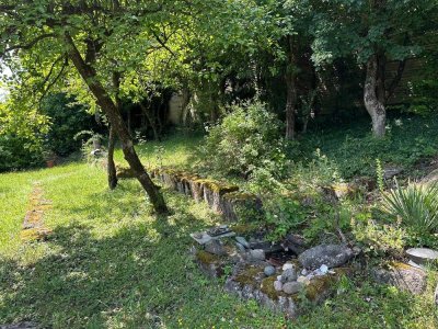 Charmantes Wohnhaus mit großem sonnigen Grundstück in Höhenlage Tübingen Nord