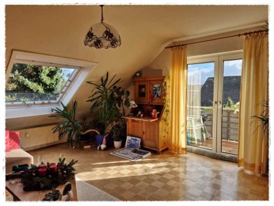 2 Zimmer Dachgeschoßwohnung mit Balkon zu verkaufen – frei ab Sep. 2024