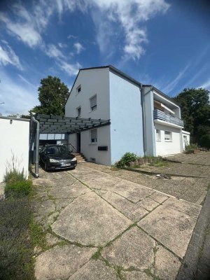 Geräumiges, günstiges 10-Raum-Dreifamilienhaus mit gehobener Innenausstattung in Bad Schönborn