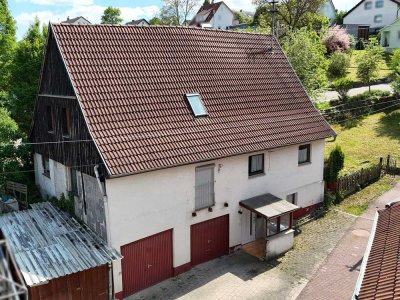 Zweifamilienhaus mit Ausbaupotential- teils im Rohbau, Dachgeschoss bereits ausgebaut
