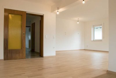 Traumhafte, lichtdurchflutete 3-Zimmer-Wohnung mit zusätzlichem Hobbyraum