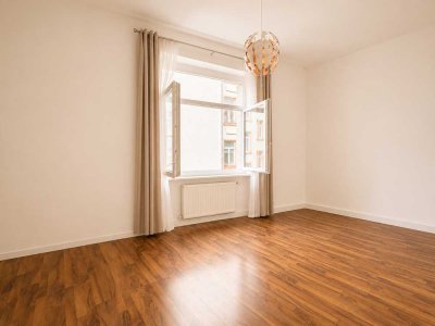 Charmante Altbauwohnung mit Entwicklungspotenzial in begehrter Lage