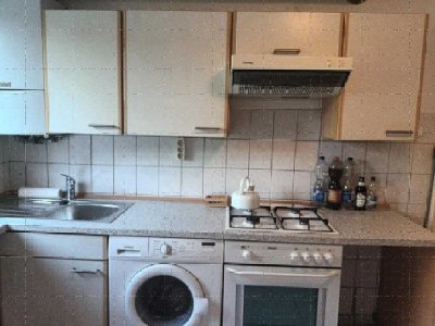 Stilvolle 2-Zimmer-Hochparterre-Wohnung mit Einbauküche in Ingolstadt