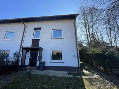 Gemütliches Reihenendhaus mit Terrasse & Garage in Stadtparknähe