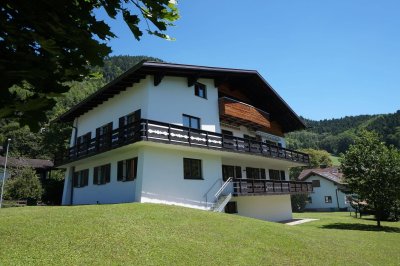 Sonnige Dachwohnung zu vermieten
