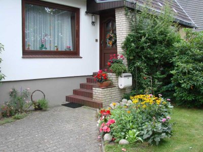 Gepflegte Doppelhaushälfte mit Garten