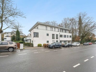 Gehobene Penthouse-Wohnung inkl. 2 Tiefgaragenstellplätzen in Bestlage von Aachen