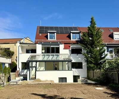 Neubau - Exklusive Luxuswohnung in Stadtvilla mit 335 qm Privatgarten im Inneren Osten!
