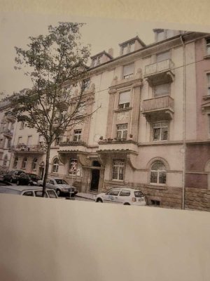 5-Zimmer-Maisonette-Wohnung im denkmalgeschützten 10FH in der Südweststadt