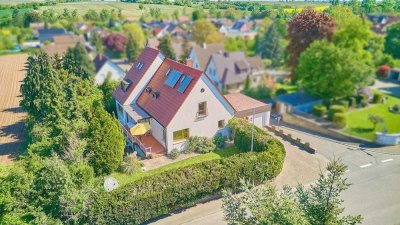 BILLIGHEIM: 10 Minuten nach Landau - Großzügiges Anwesen mit Geschichte, Charakter und Weitblick!