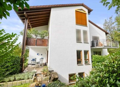 Seltenes Angebot: Exklusive 3-Zimmer-Maisonette-Wohnung mit Terrasse und EBK an der Achalm