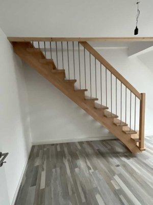 Exklusive, sanierte 4,5-Raum-Maisonette-Wohnung mit gehobener Innenausstattung in Pfinztal-Söllingen