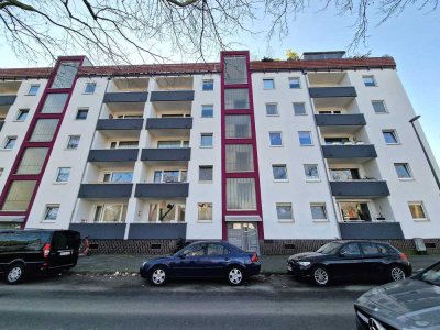 Sehr gepflegte 3-Zimmer-Wohnung mit Balkon und Garage