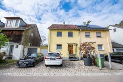 ***MEHR RAUM FÜR FAMILIE UND FOKUS - DOPPELHAUSHÄLFTE MIT GARTEN UND HOME-OFFICE-POTENTIAL***