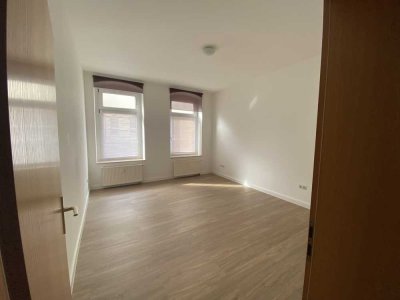 Vollständig renovierte 2-Zimmer-Wohnung mit Einbauküche in Plauen