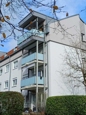 Helle 3 Zimmer DG-Wohnung mit Balkon in Bretten