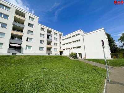 Gemütliche und modernisierte 2-Zimmerwohnung mit Loggia!