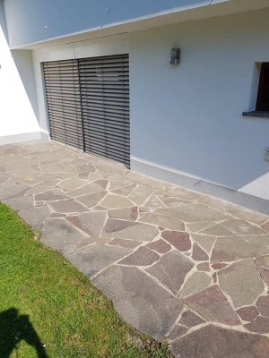 Moderne 2-Zimmer Erdgeschosswohnung mit Terrasse