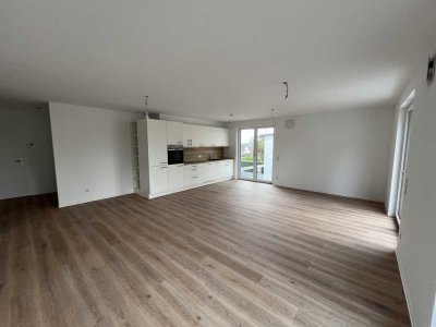 Ansprechende 2-Zimmer-Wohnung, Neubau mit Balkon, EBK, Wärmepumpe in Elbtal