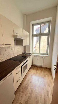 Sofort einziehen - die Küche ist schon drin.