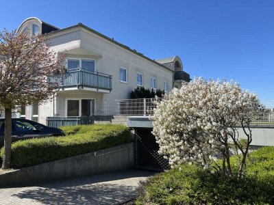 Lassen Sie sich vormerken: sanierte 3-Zimmer Wohnung mit Garten ab demnächst verfügbar